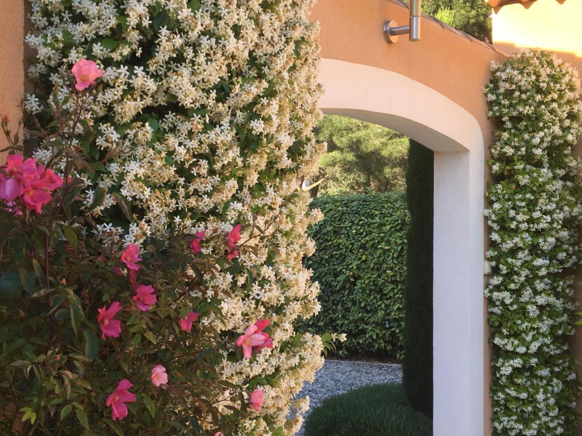 Les Lavandes Bed and Breakfast Alleins Εξωτερικό φωτογραφία