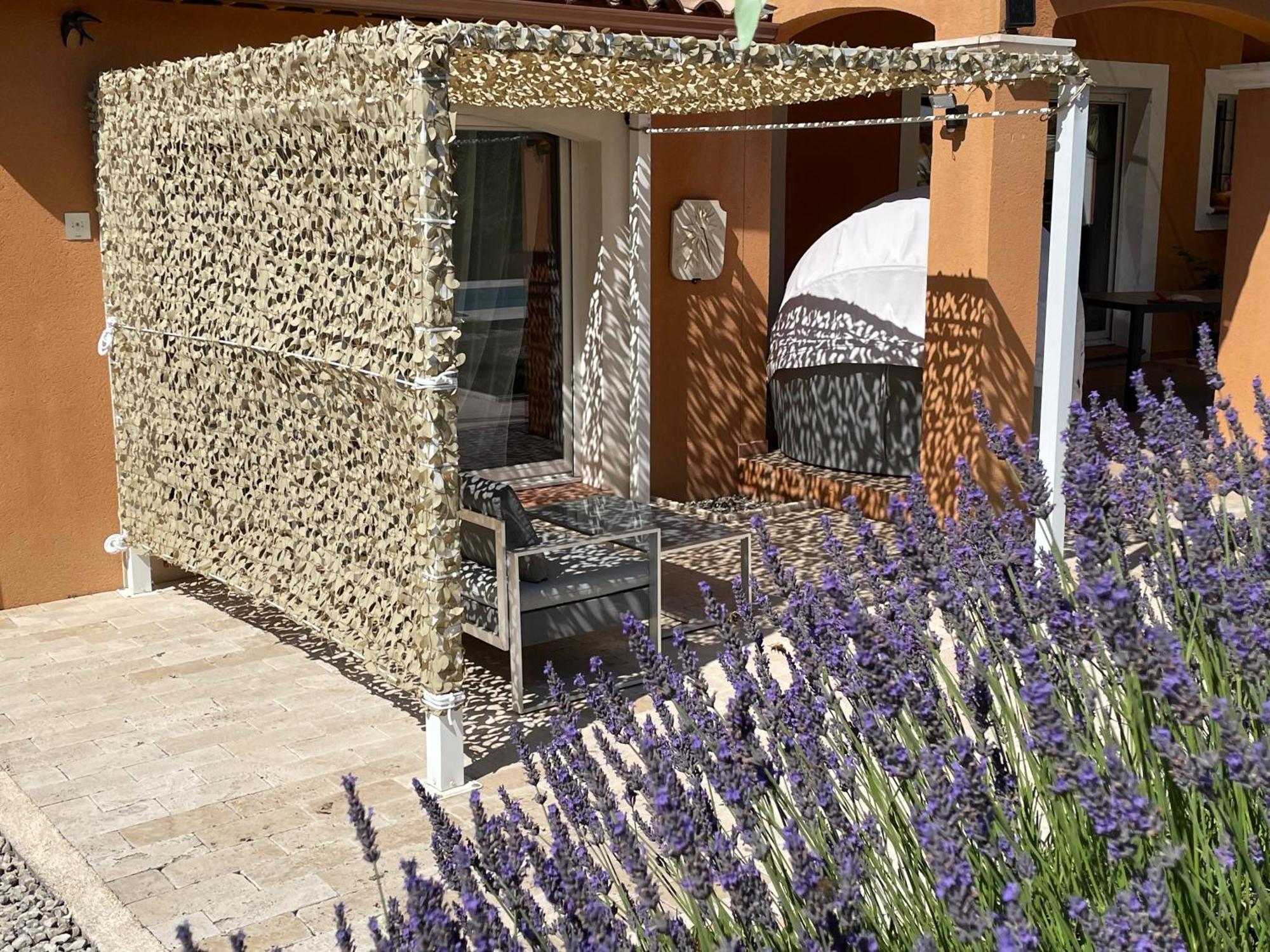 Les Lavandes Bed and Breakfast Alleins Εξωτερικό φωτογραφία